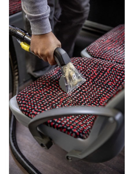 karcher Puzzi 8/1 koltuk yıkama makinası 1.100-240.0